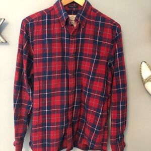 St. John’s Bay plaid shirt size small